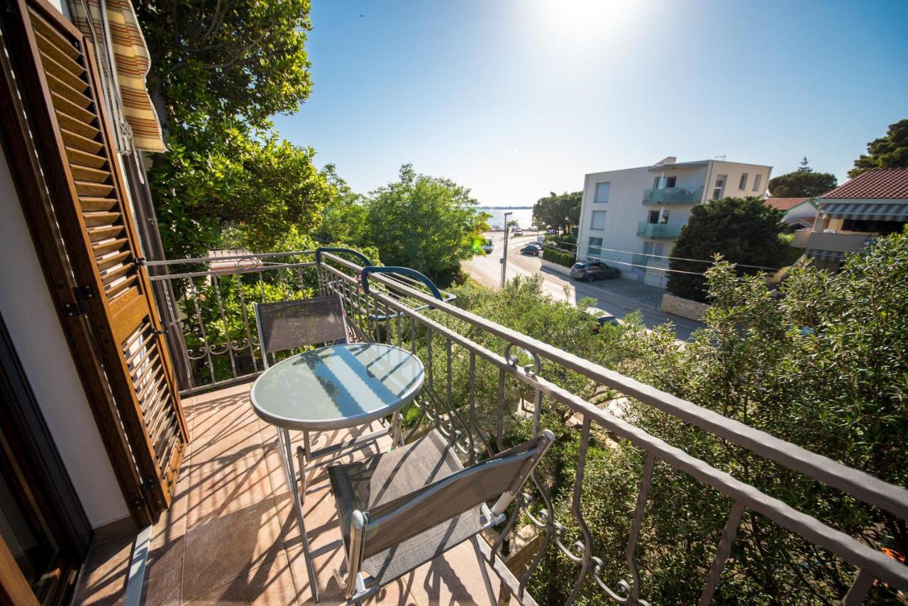 Apartments And Rooms By The Sea Vrsi - Mulo, Zadar - 5848 Luaran gambar