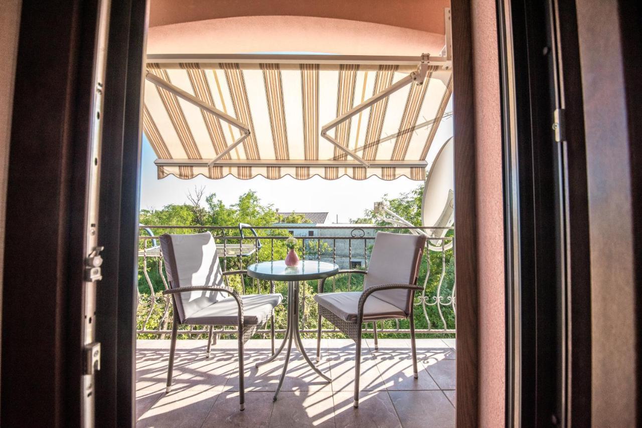 Apartments And Rooms By The Sea Vrsi - Mulo, Zadar - 5848 Luaran gambar