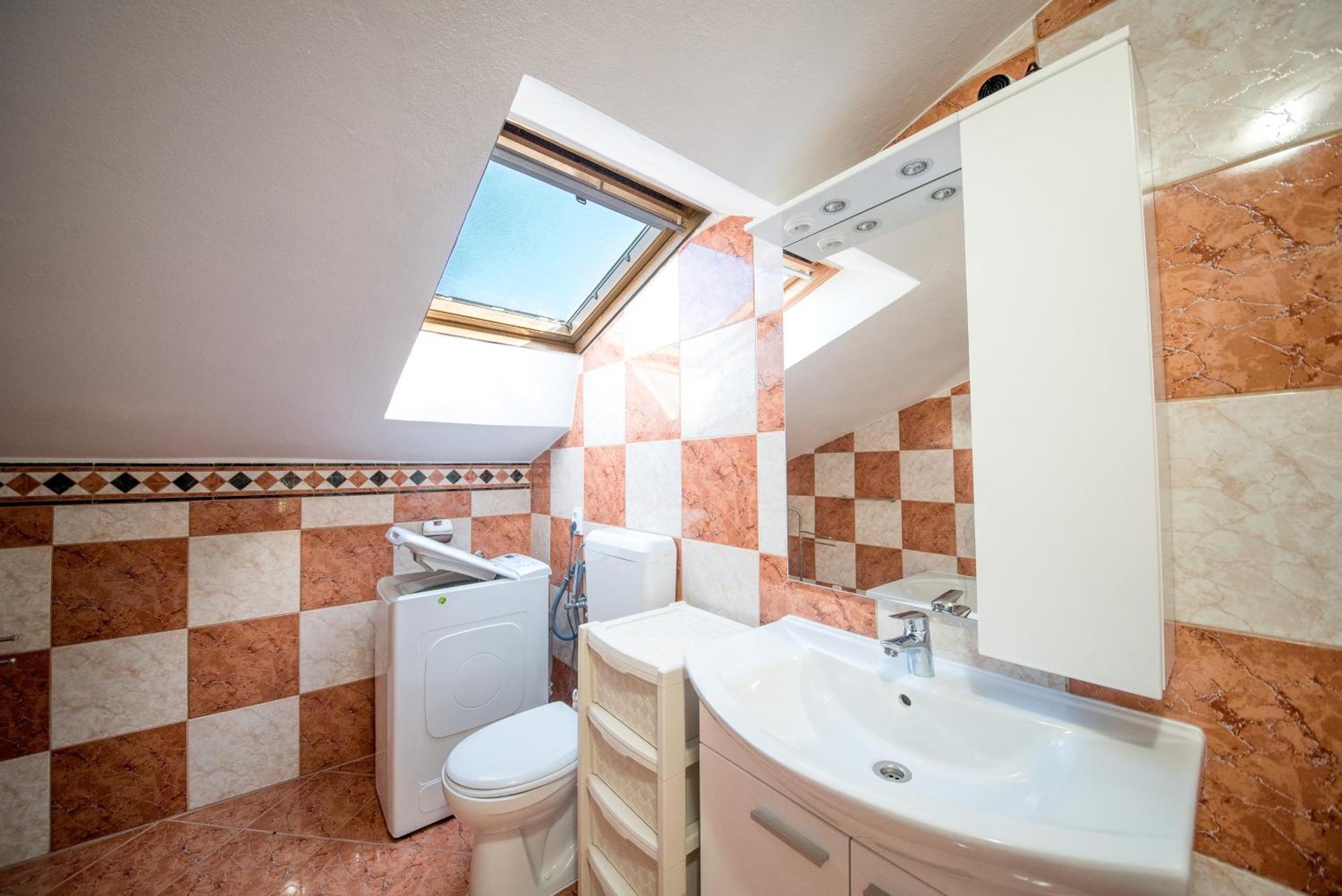 Apartments And Rooms By The Sea Vrsi - Mulo, Zadar - 5848 Bilik gambar